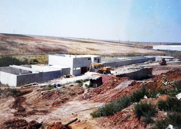 Hidrofor Binası, Trafo Binası, Su Deposu(2000 ton), Yol ve Saha Betonları, İstinat Duvarları İnşaatı